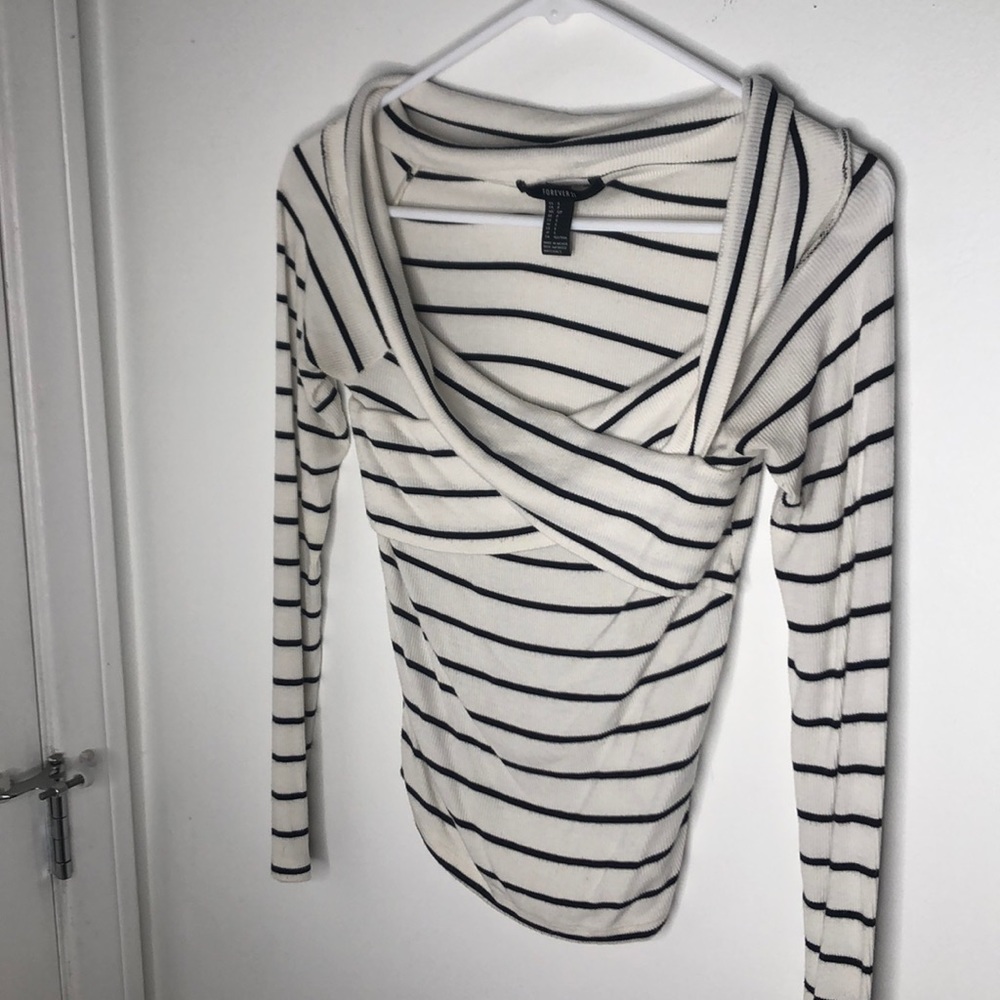 Forever 21 Long Sleeve Stripped Top